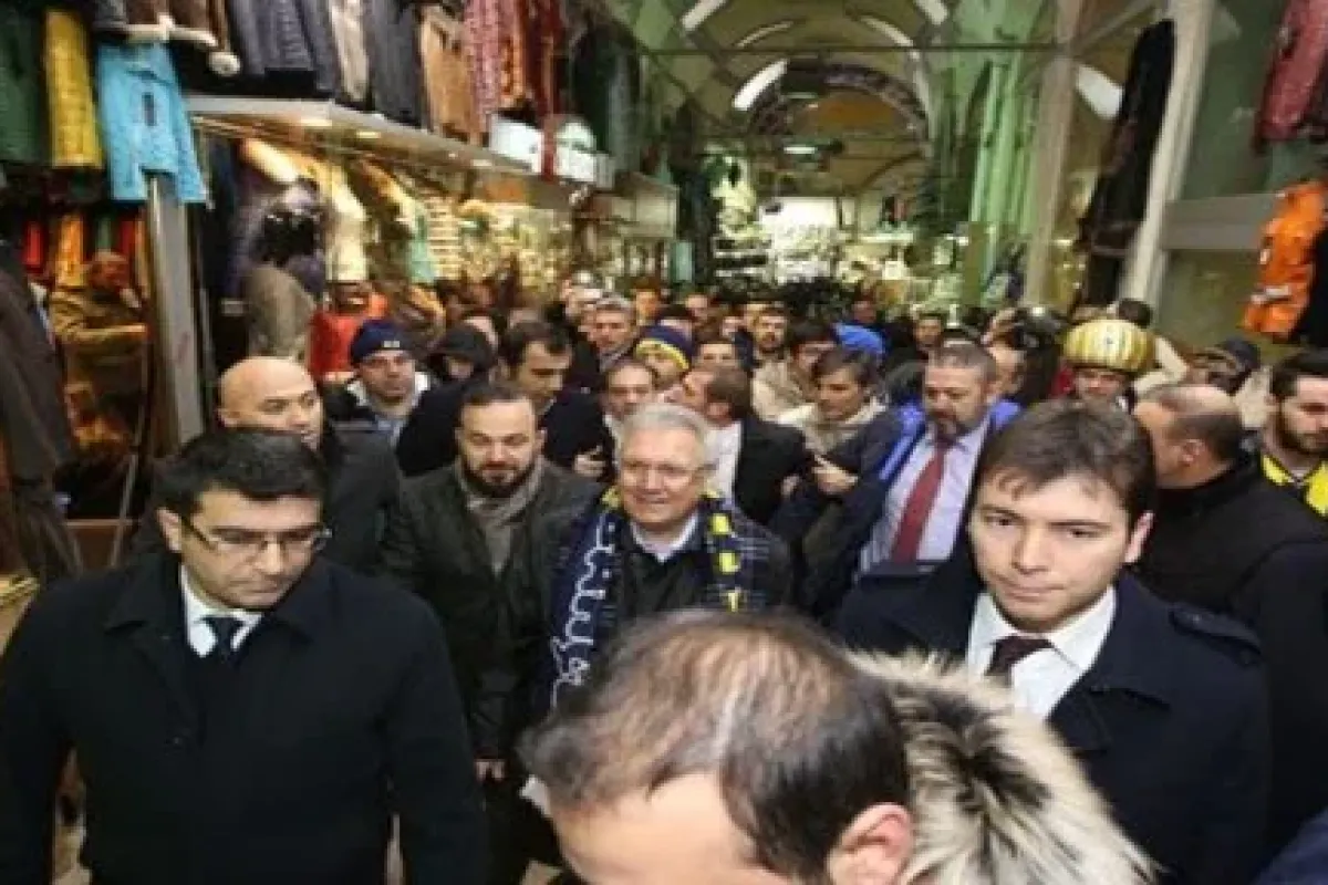 Kapalıçarşı’da Aziz Yıldırım Rüzgarı Esti