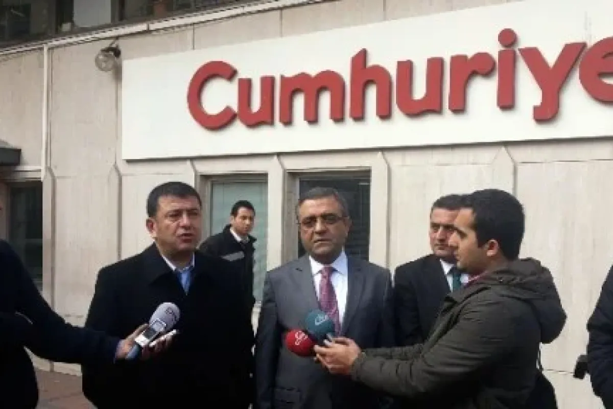 Chp’li Vekiller Cumhuriyet’ten çıkmıyor