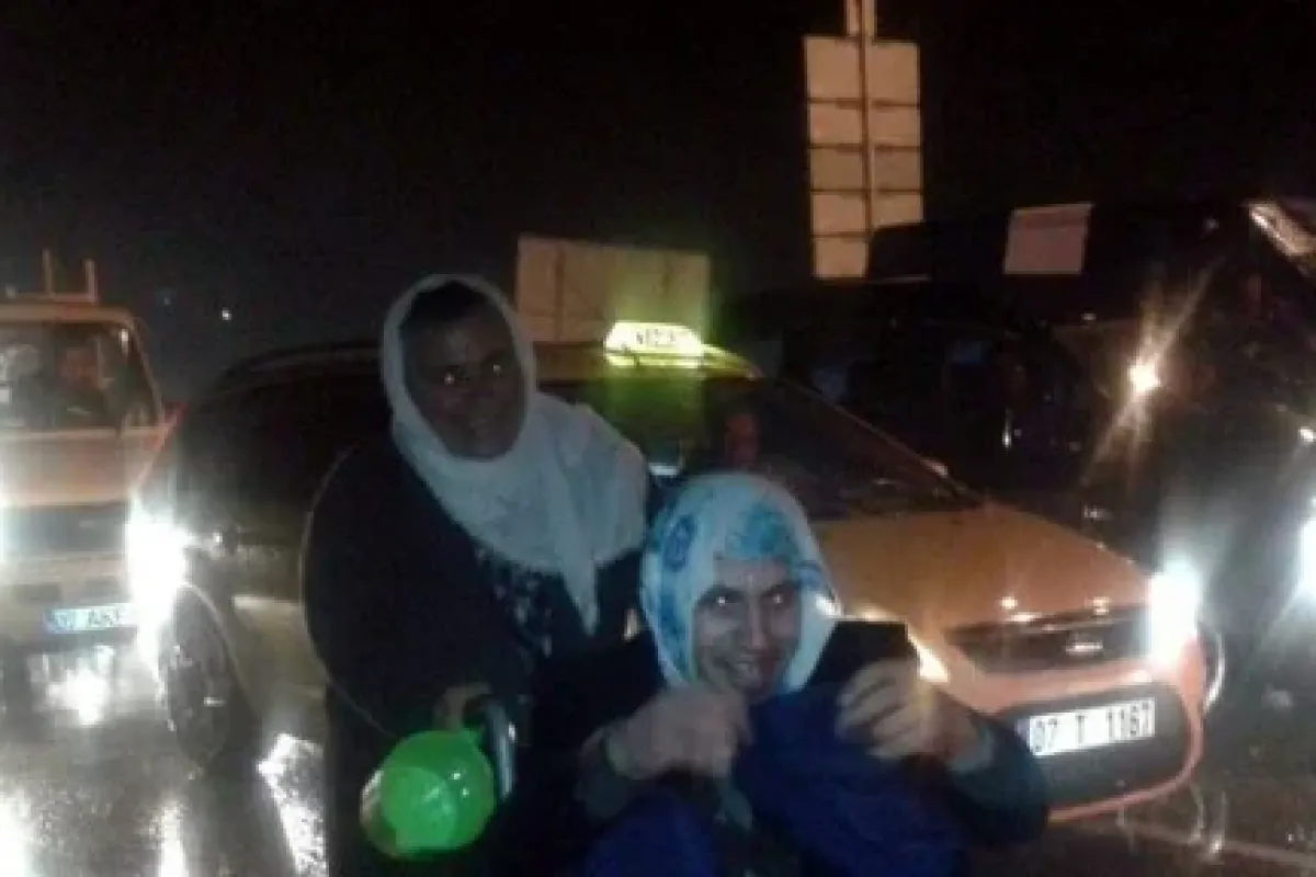 Dilenmek Için Bu Kılığa Girdi