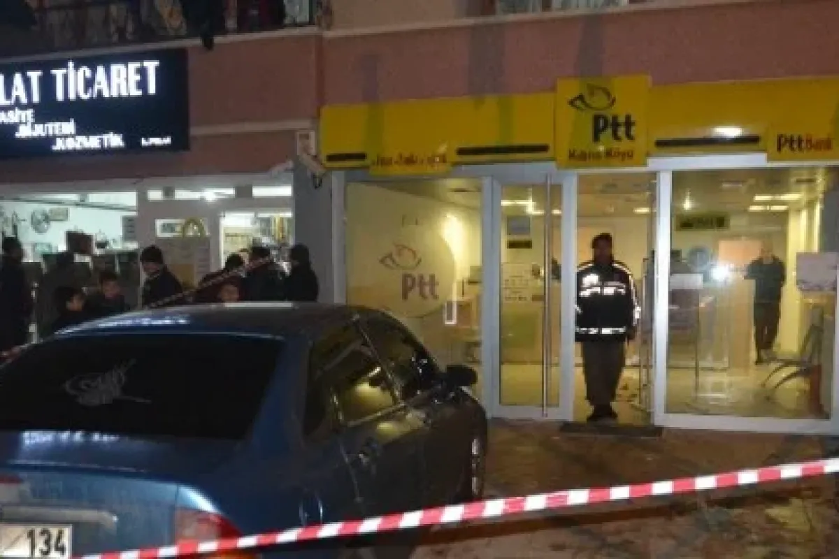 Maskeli Soyguncular Ptt şubesini Soydu