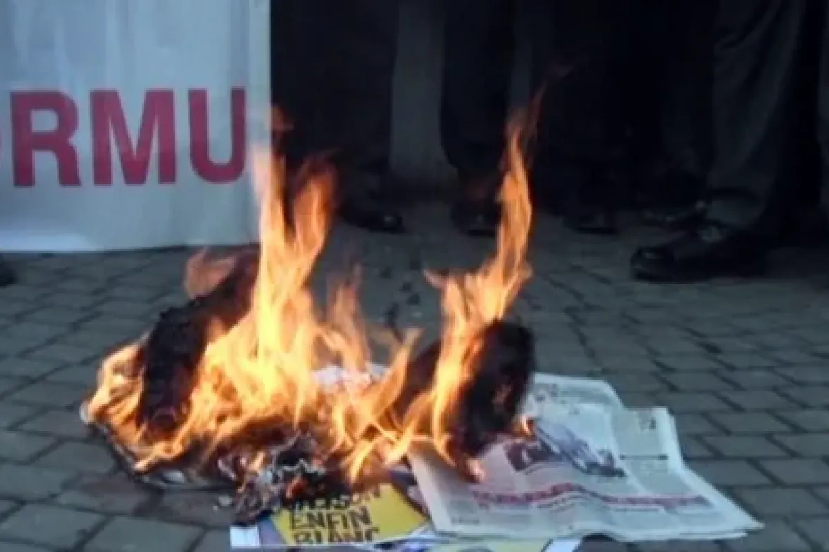 Kocaeli’de "karikatür" Protestosu