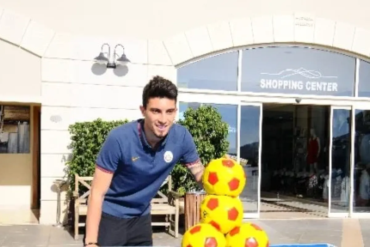 Alex Telles’e Teklif Yok