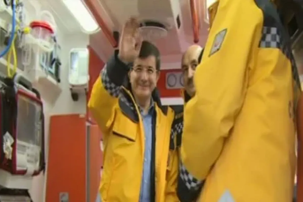 Davutoğlu Düğmeye Bastı 798 Ambulans Hizmete Başladı