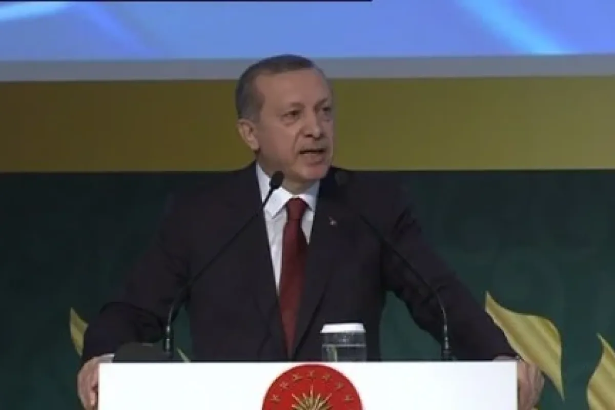 Batı ülkelerinde Artan İslamofobiye Ateş Püskürdü