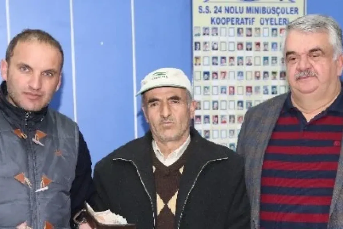 Dolmuş Sürücüsünden örnek Davranış