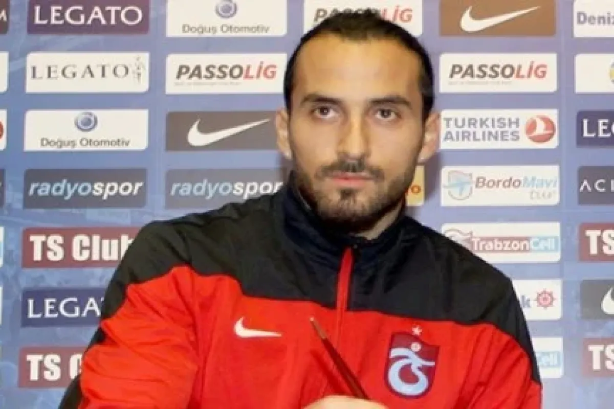 Erkan Imzayı Attı