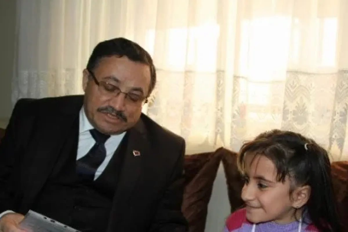 "cam Kız" Da Karnesini Aldı