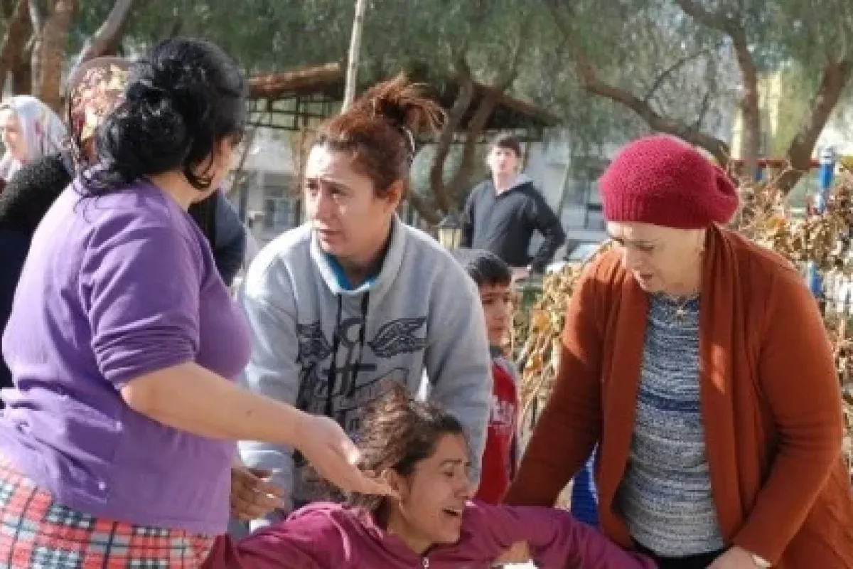 Kızını Dumanların Arasından Kurtardı