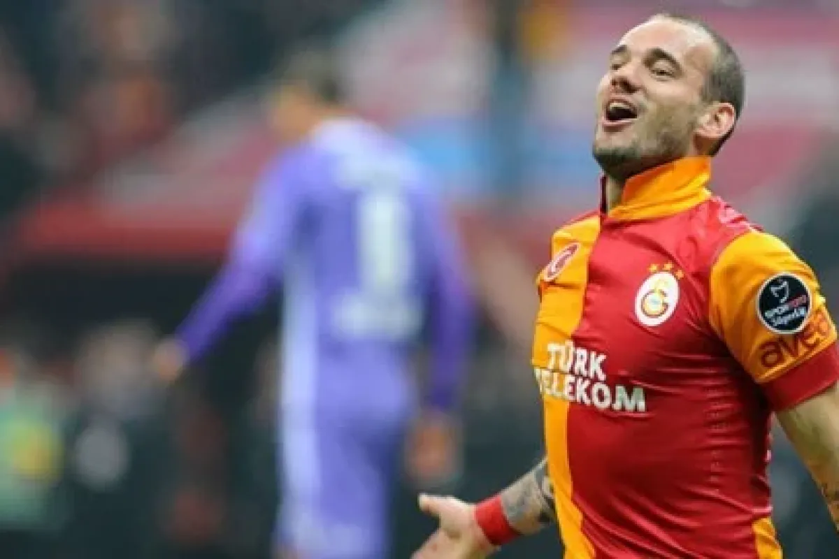Sneıjder Atıyor, ’aslan’ Kazanıyor