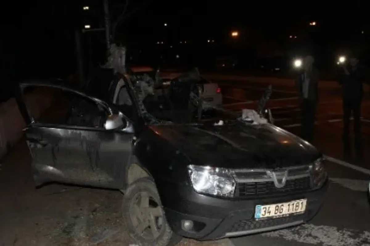 Üzerine Otomobil Uçtu: 1 ölü, 2 Yaralı