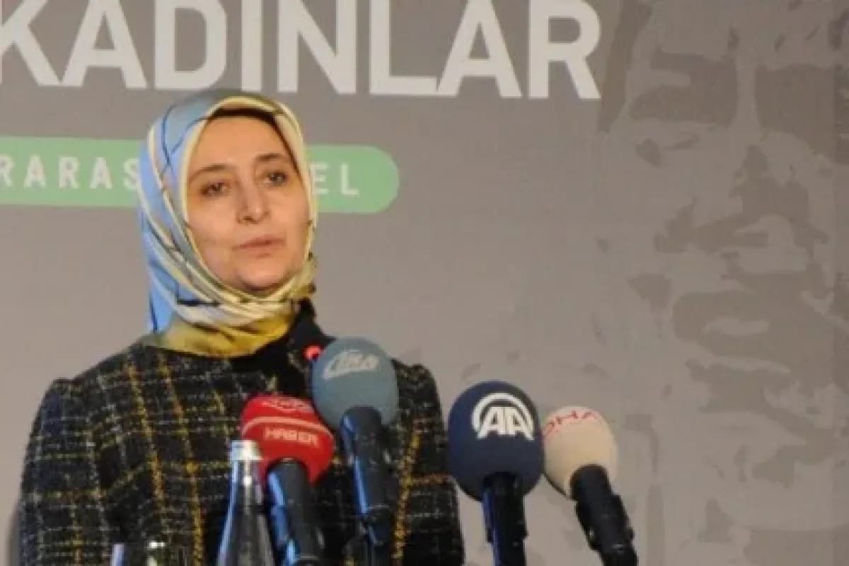 "bir Erkeğin Eşine Vurması Değil Vurulması Yakışır"