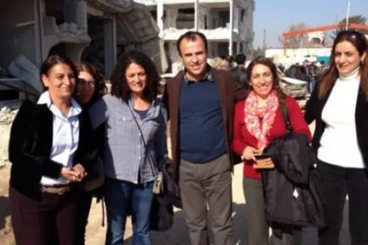 Hdp’li Vekiller Kobani’de