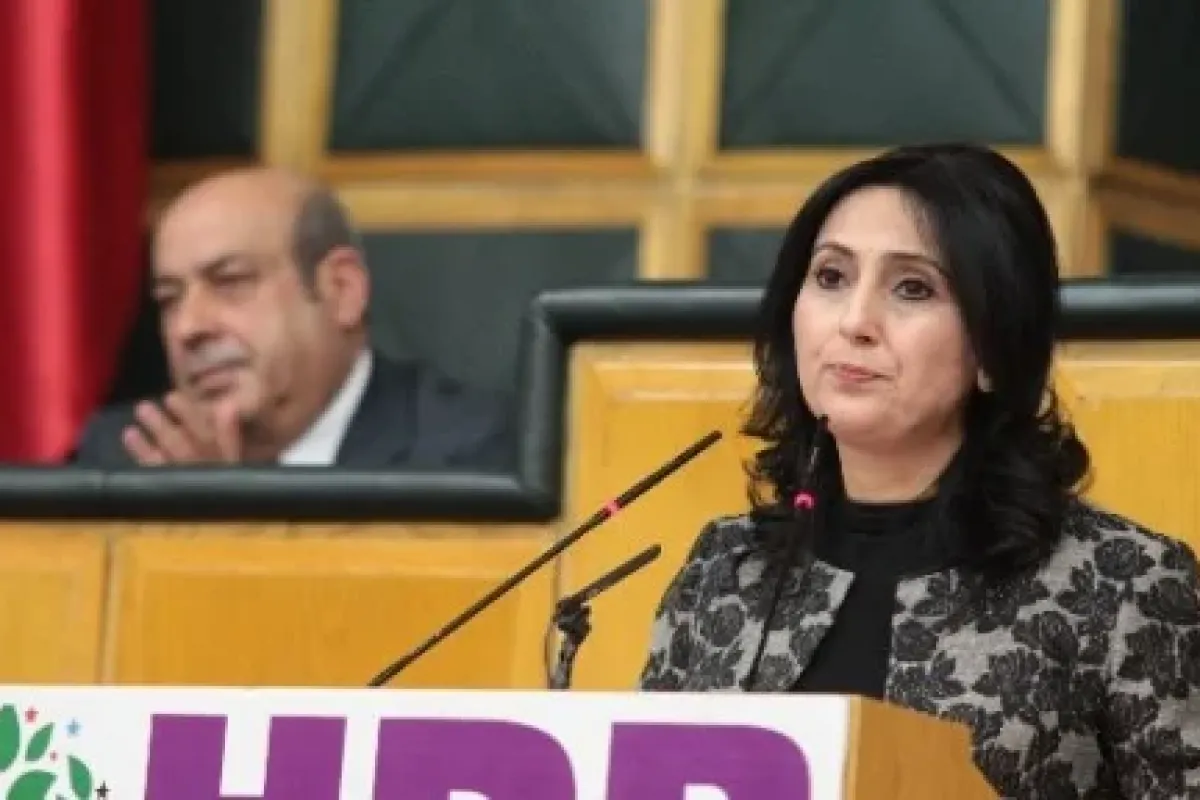 Hem Yunanistan’a Hem De Kobani’ye Selam