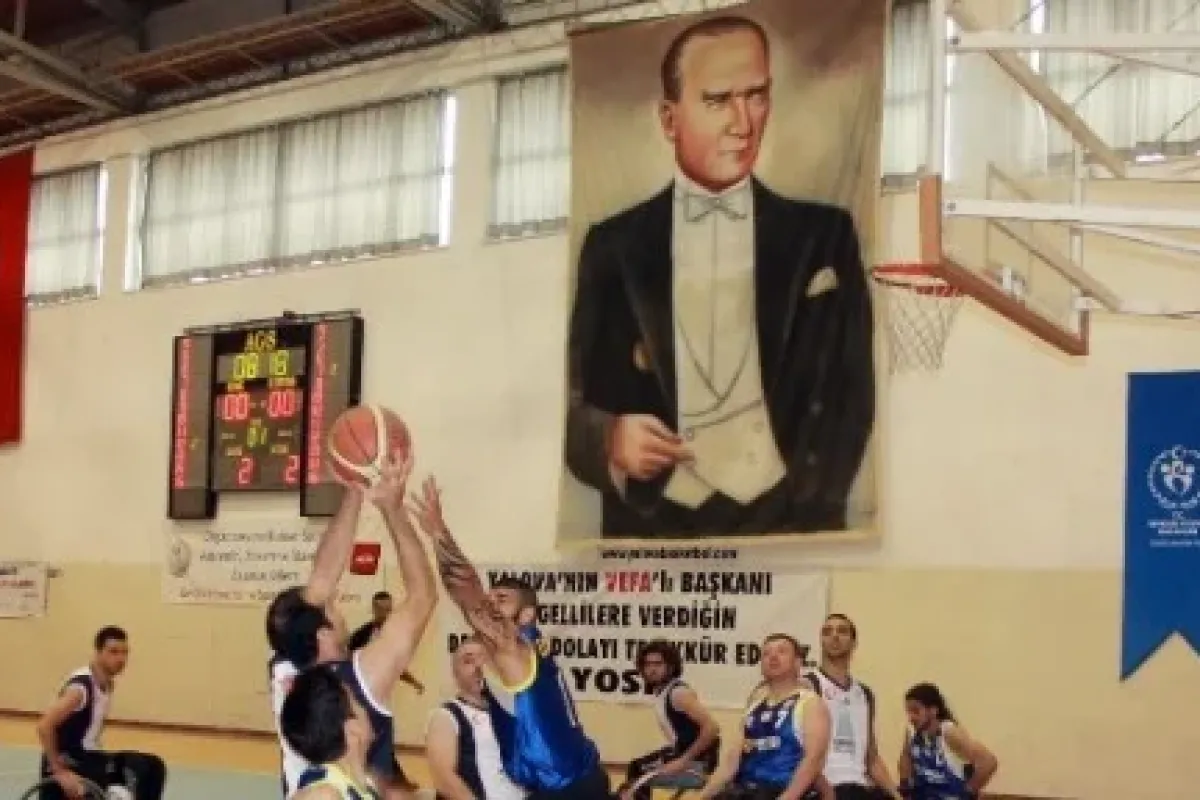 Lig Süresiz Ertelendi