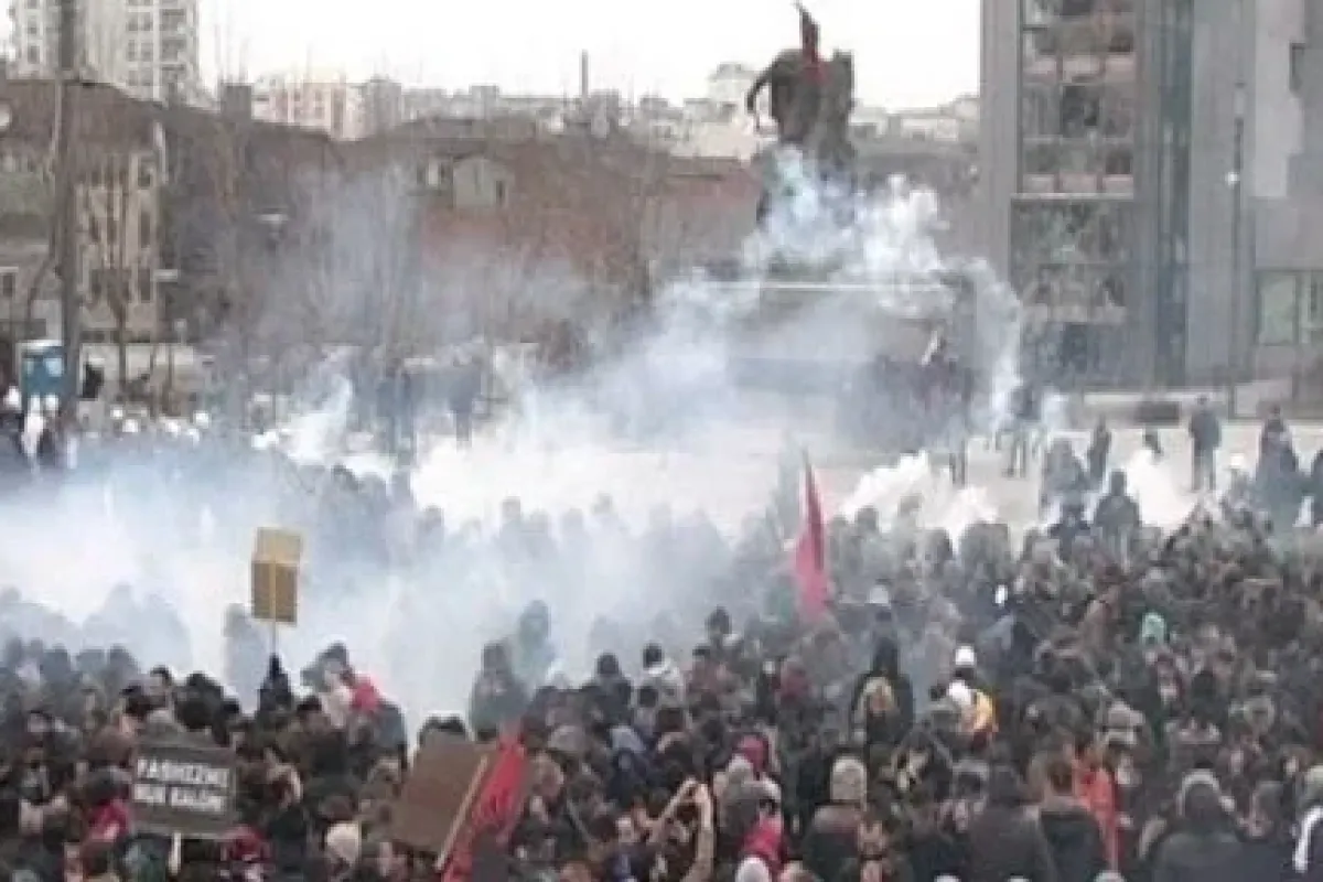 Protestolarda Kan Aktı !