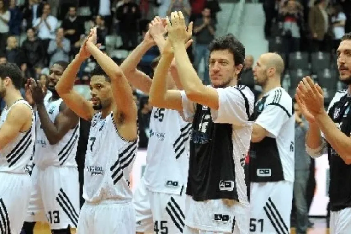Beşiktaş If Kendi Evinde Güldü