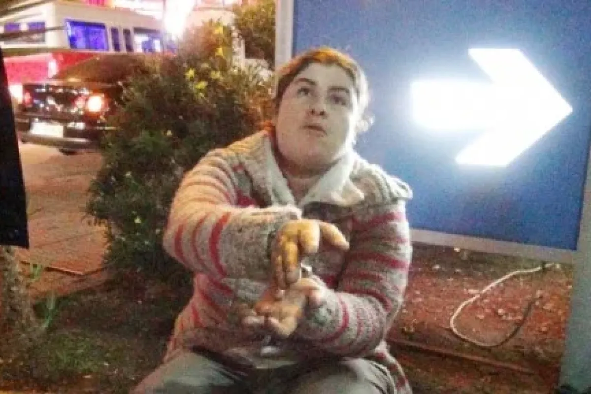 Kelepçelenmiş Halde Bulundu !