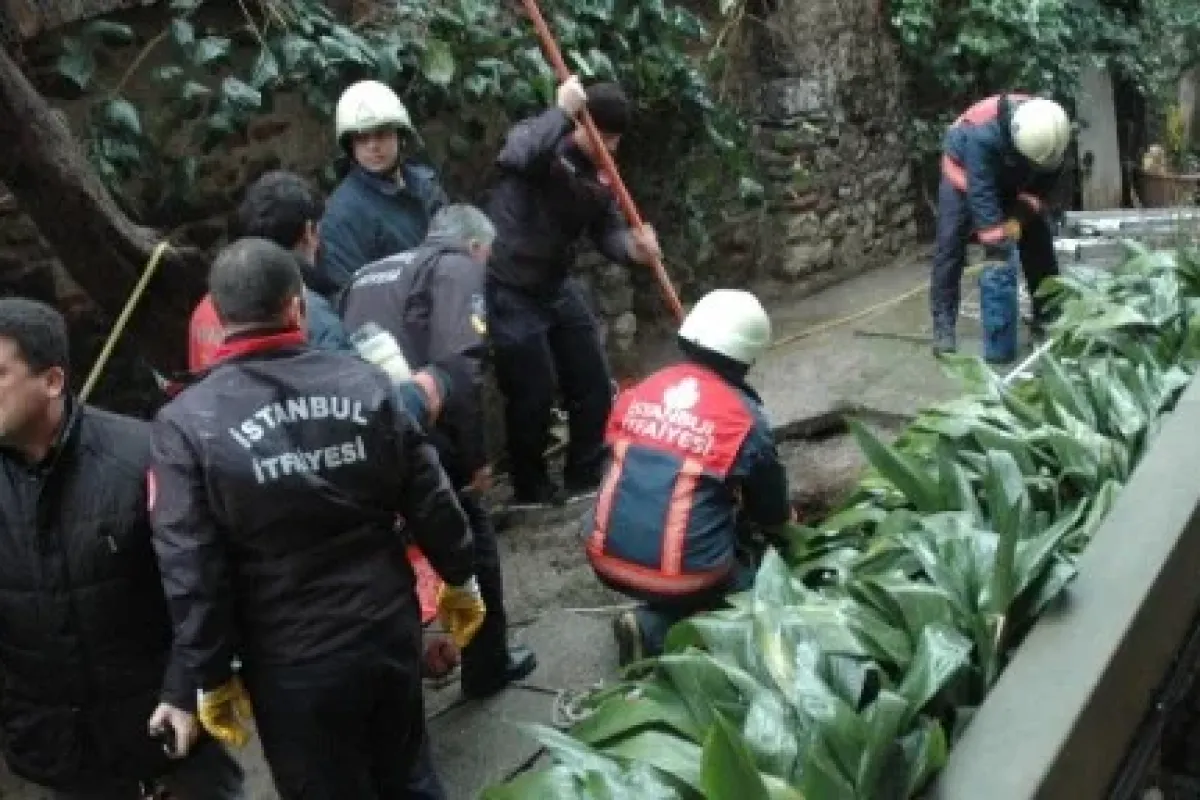 Ünlü Piyanistin Ablası çukura Düştü