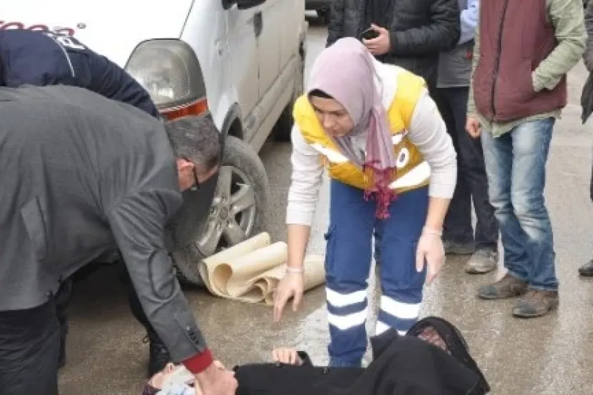 Yaralı Eşini Böyle Teselli Etti