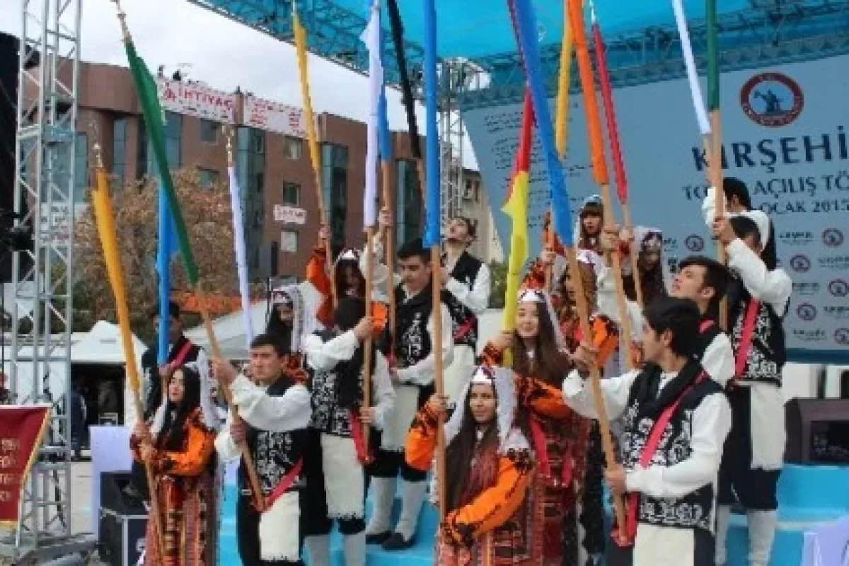 Erdoğan’a 16 Bayraklı Karşılama