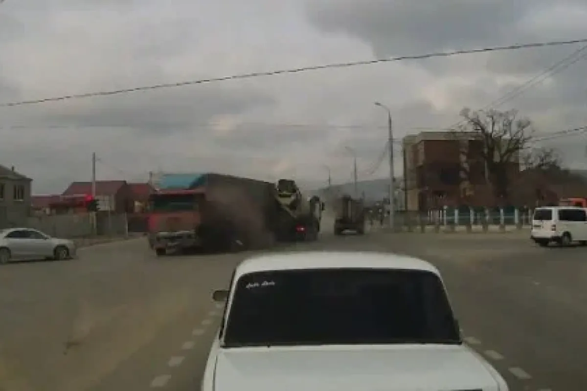 Freni boşalan TIR dehşet saçtı: 2 ölü