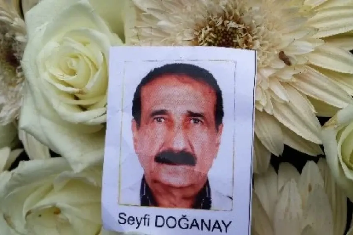 Ünlü sanatçı son yolculuğuna uğurlandı