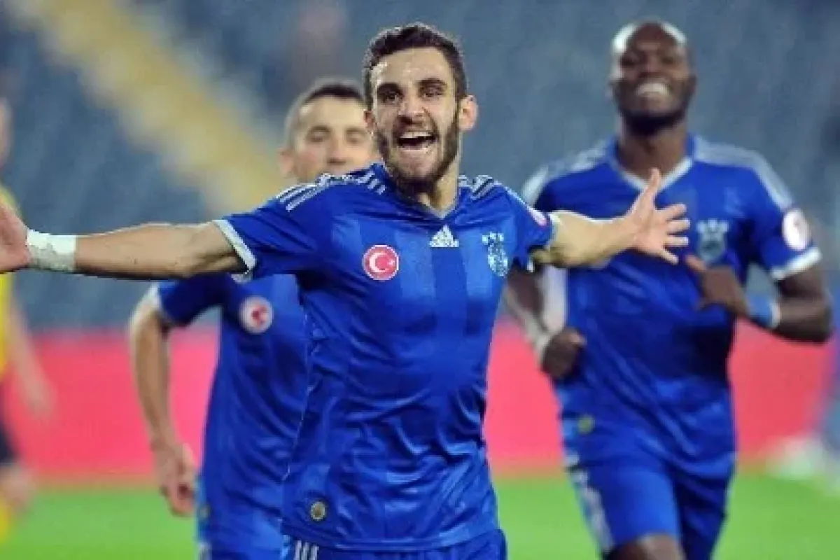 Kanarya derbi öncesi şov yaptı