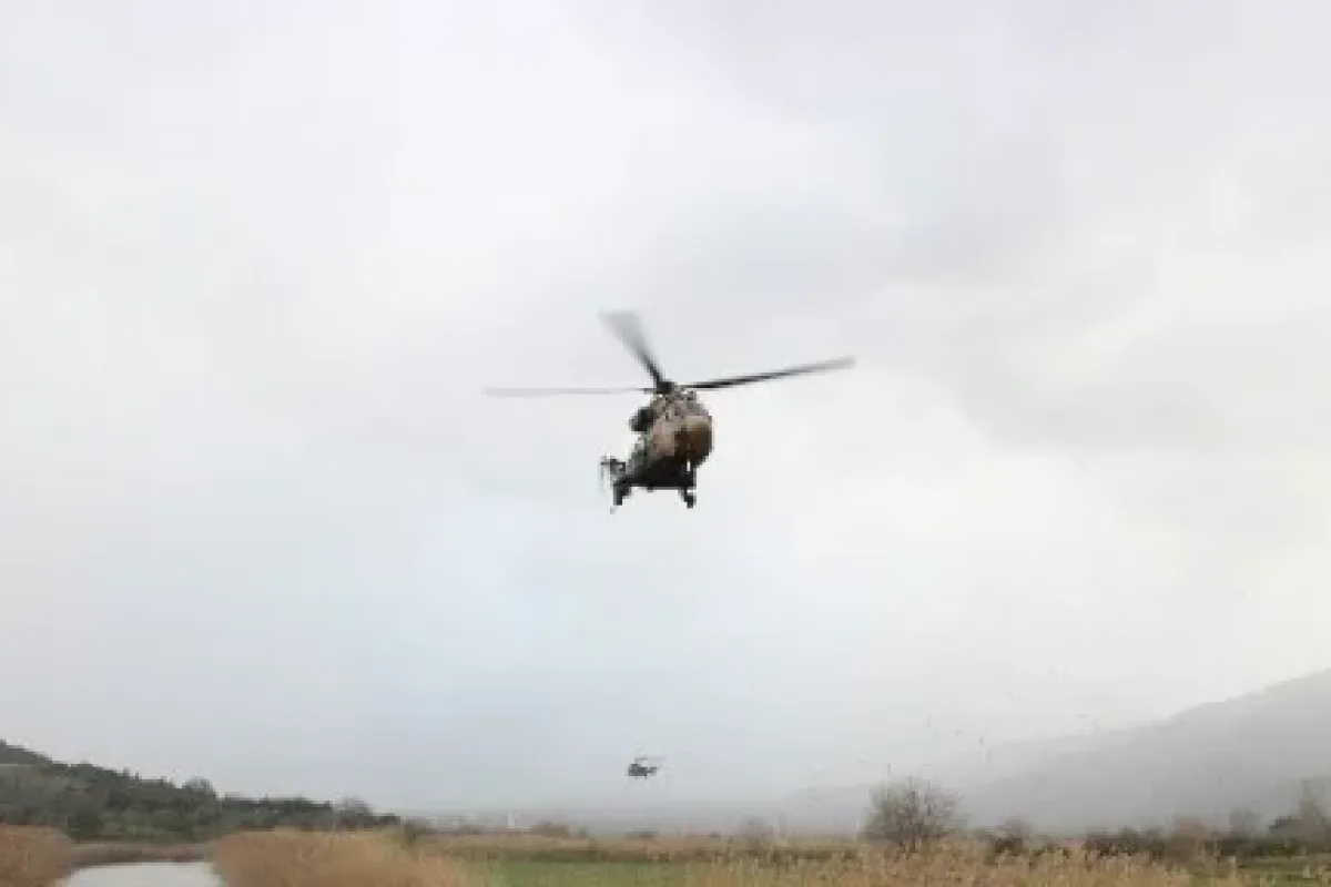Kayıp pilot için 3 helikopter havalandı