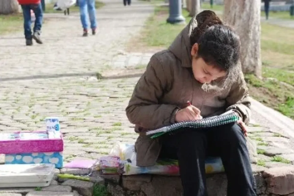 Tek bir amacı var: Okumak
