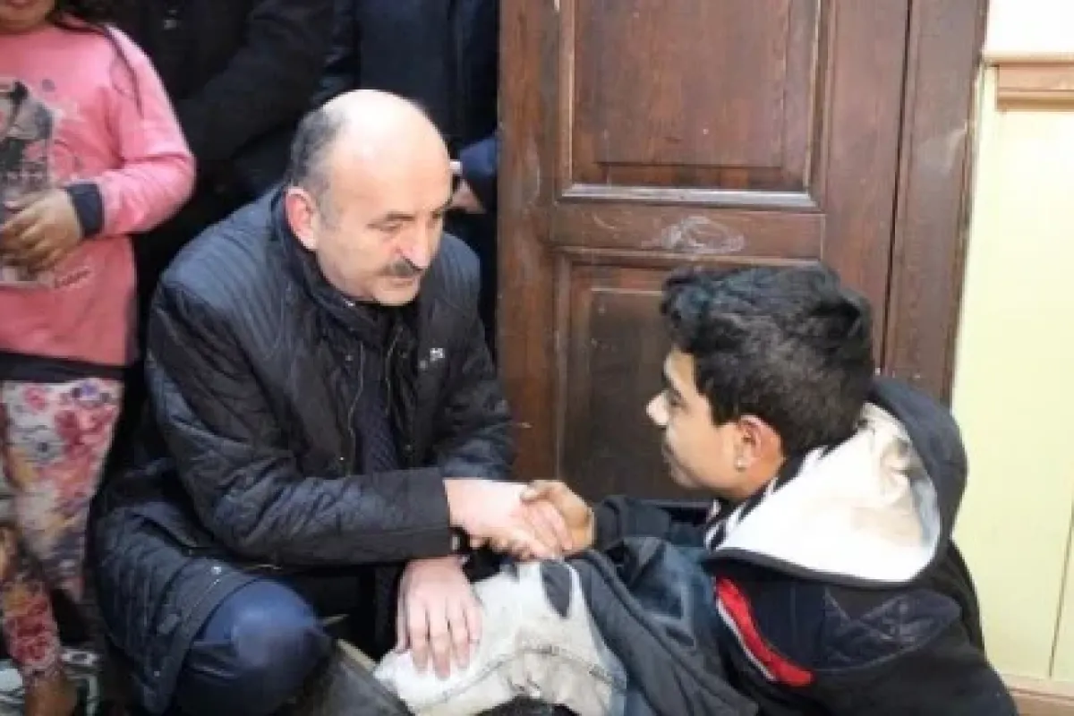 Bakan Müezzinoğlu helikopterle o mahalleye gitti