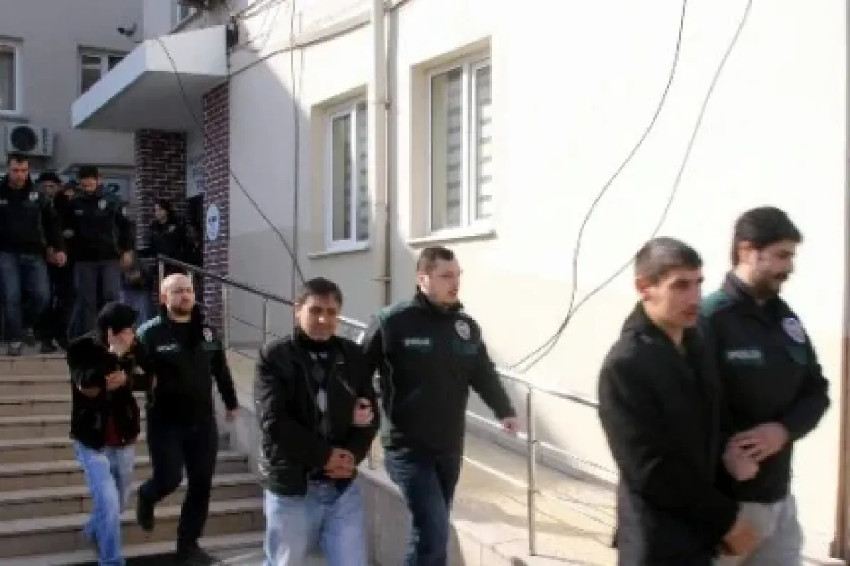 Torbacılara şafak baskını: 22 gözaltı