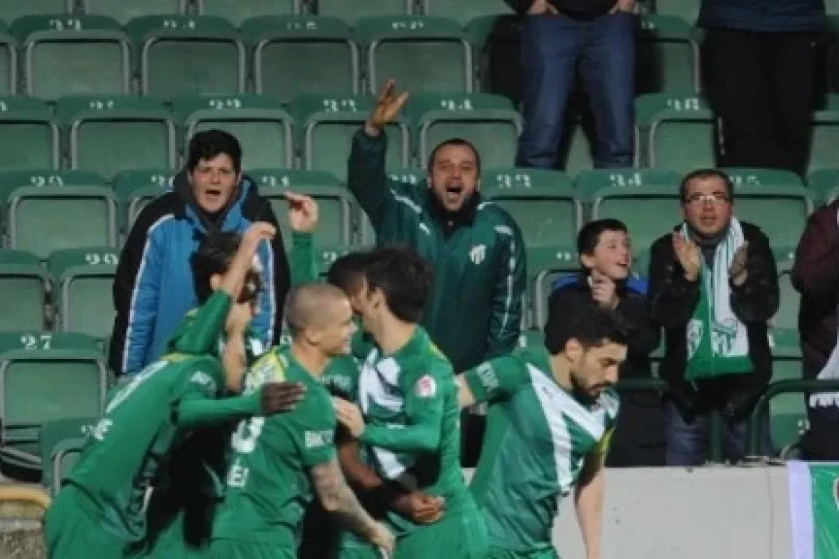 Bursaspor gruptan lider çıktı
