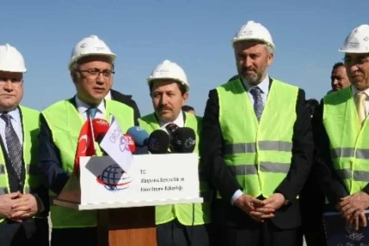 Hani ’bataklığa havaalanı yapılamaz’dı !