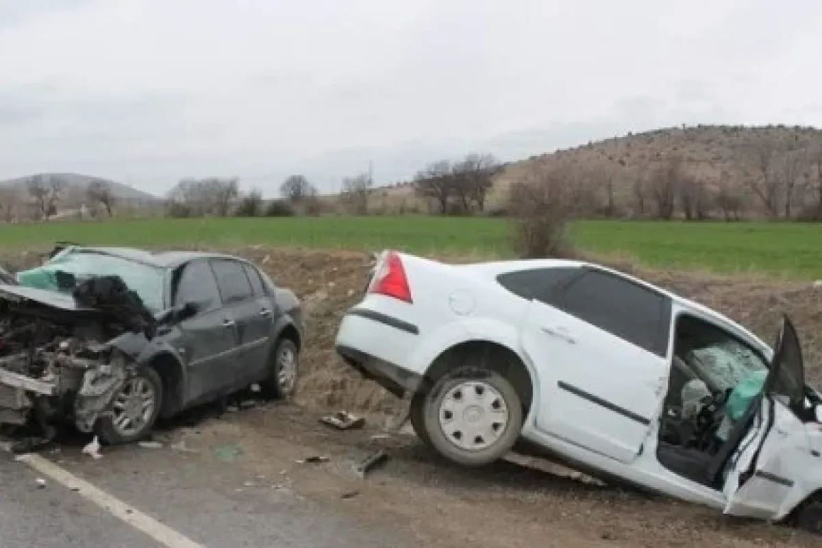 Feci kaza: 3 ölü, 4 yaralı