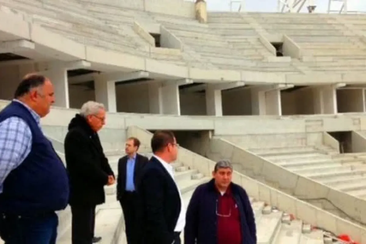 Yapımı devam eden stadda inceleme yaptılar