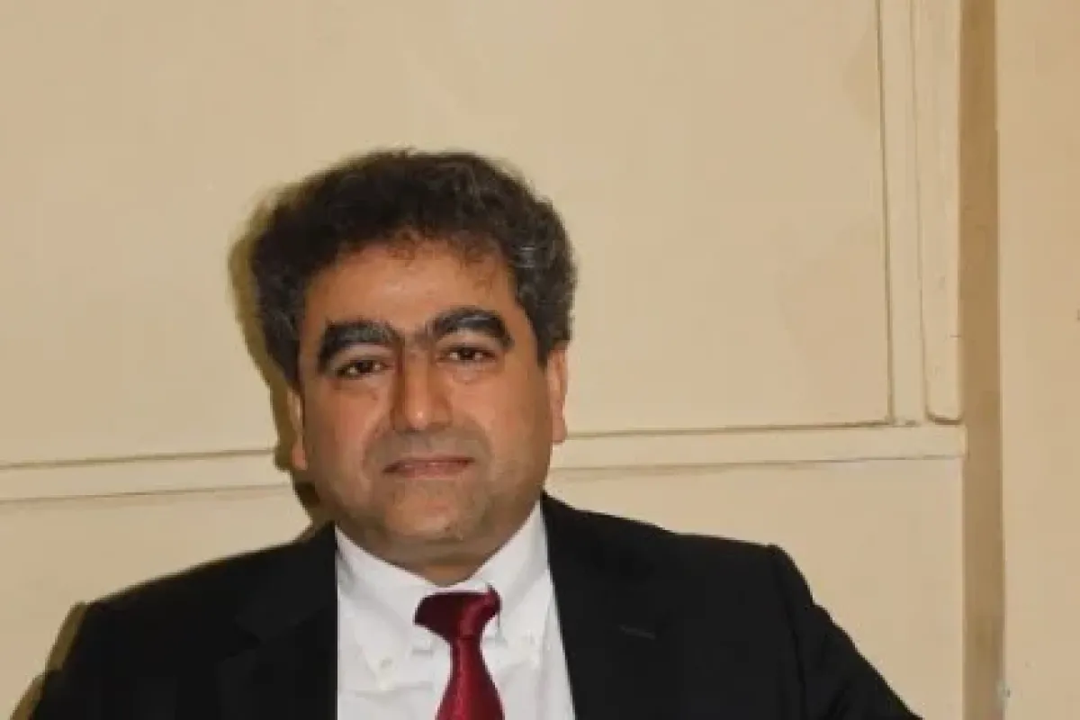 Siyasete nükleer fizikçi transferi