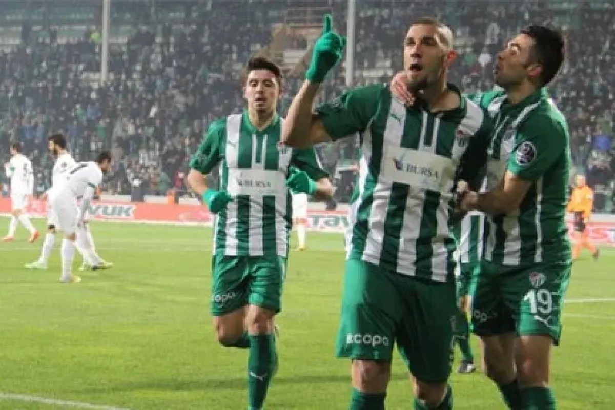 Fernandao Bursaspor’da kalmak istiyor