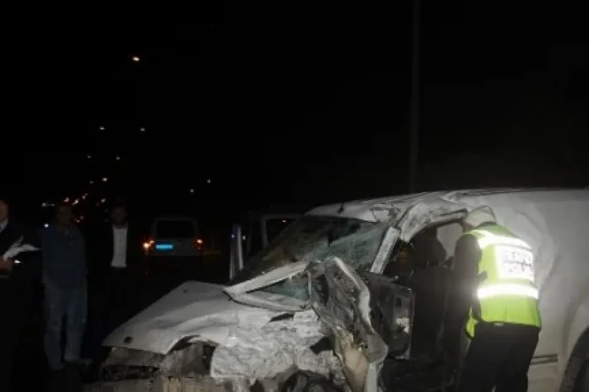 TIR hurdaya çevirdi: 1 ölü, 5 yaralı