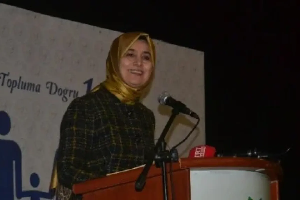 Davutoğlu: "Özgecan’ımız canımızdan kopan bir parça oldu"