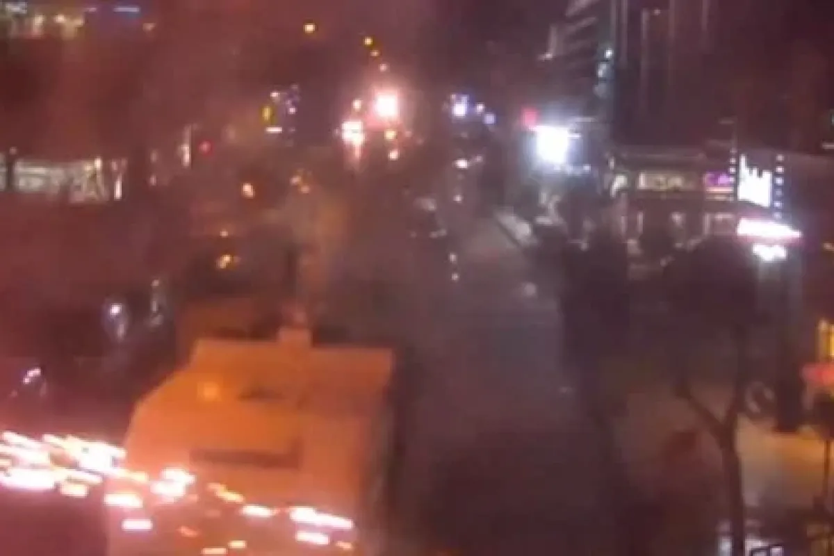 Molotoflu gösteriler polis kamerasında