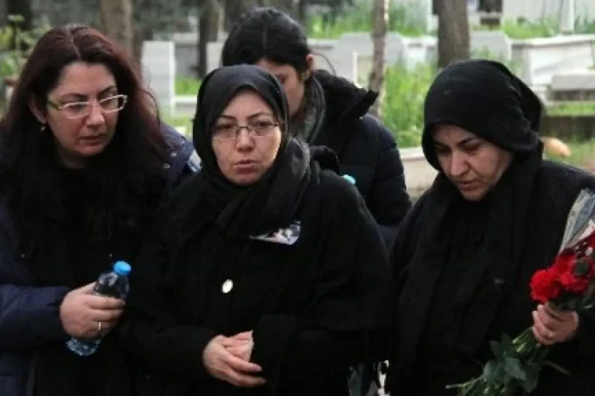 Özgecan’ın anne ve babasından ağlatan ziyaret