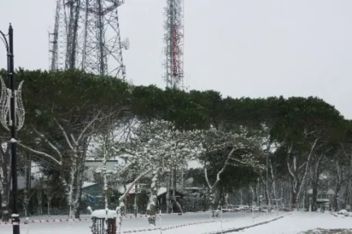 Yükseklerde kar, diğer yerlerde güneş