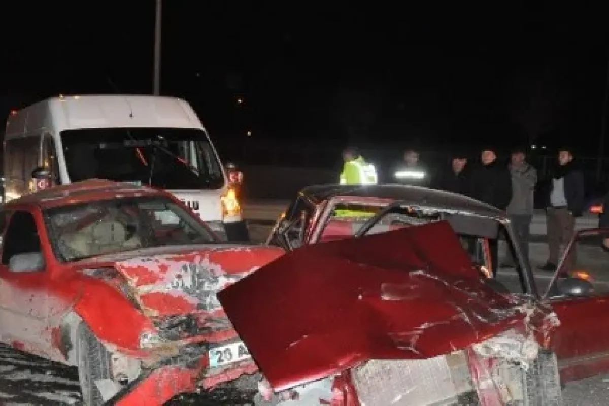 Zincirleme trafik kazası: 5 yaralı