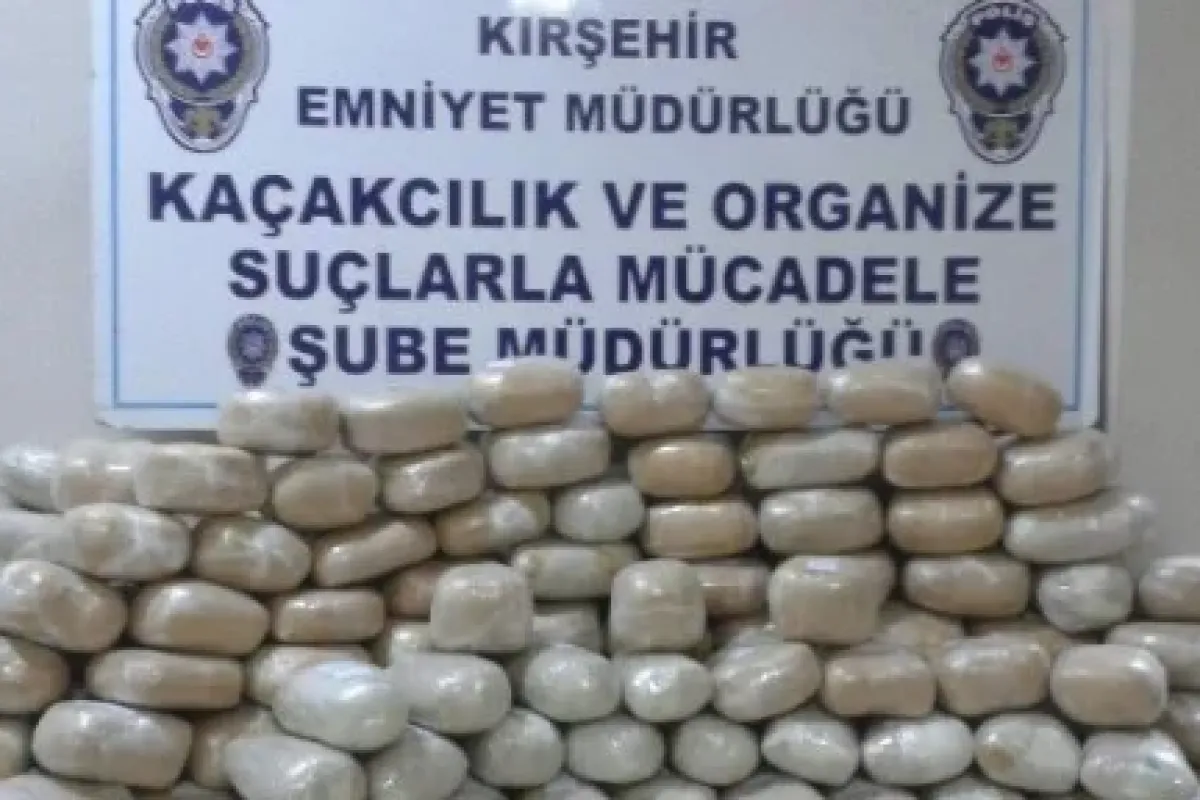 Polis 5 milyonluk uyuşturucuyla yakalandı !