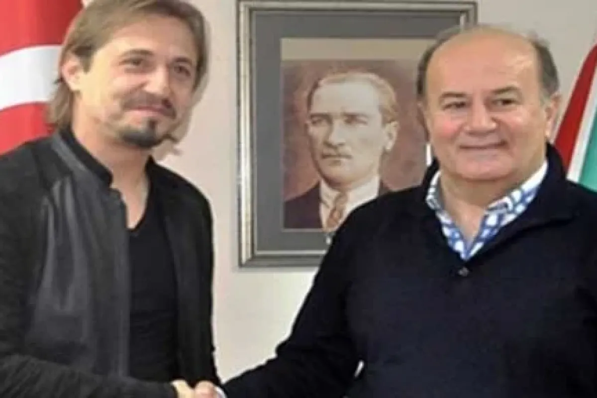 Ayhan Akman hoca oldu !