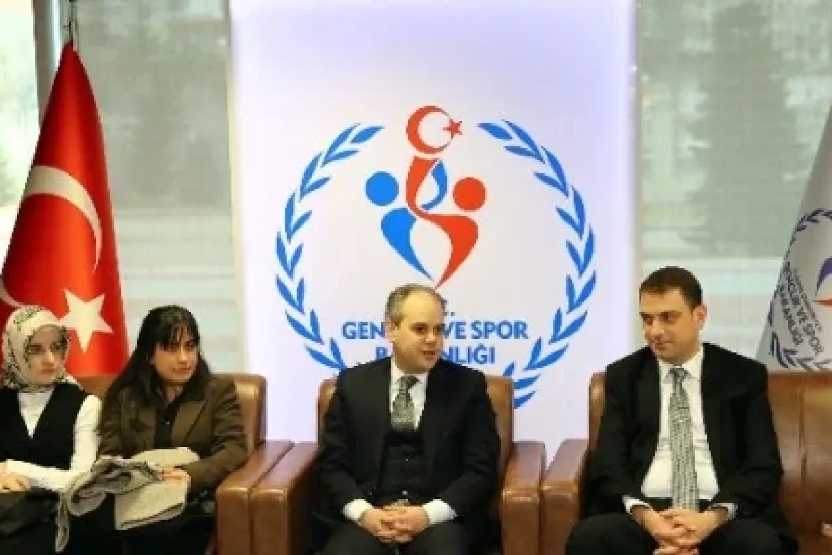Bakan Kılıç üniversite öğrencilerini kabul etti