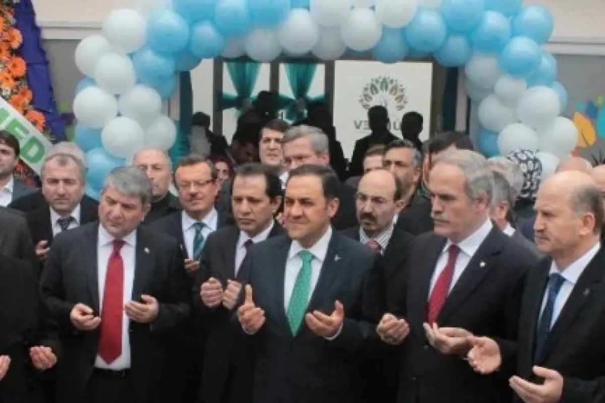 Cumhurbaşkanı Erdoğan, TÜRGEV yurdunu hizmete açtı