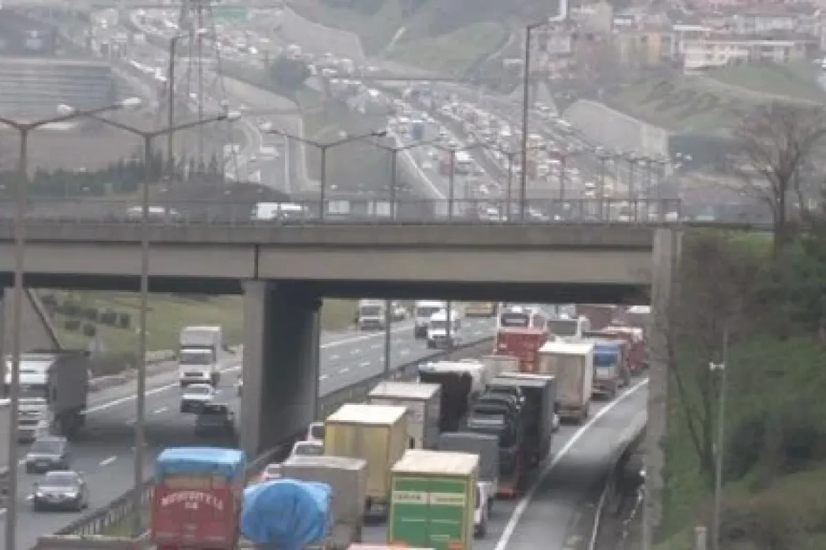 Köprü trafiğini felç eden kaza: 1 ölü