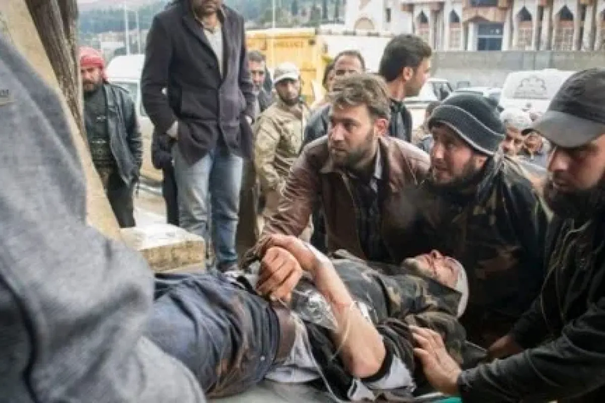Muhalifler ile Esad askerleri çatıştı: 60 yaralı
