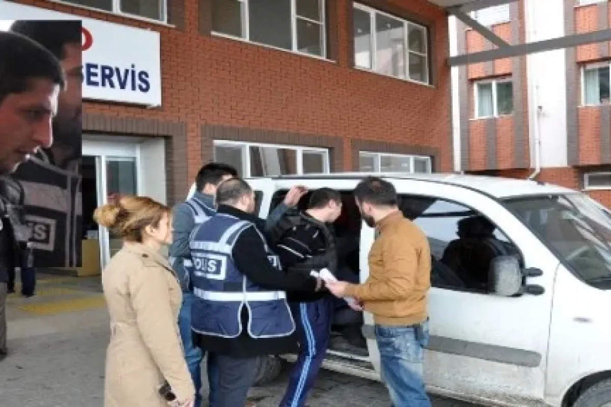 Tecavüz edemeyince boğazını kesmiş !